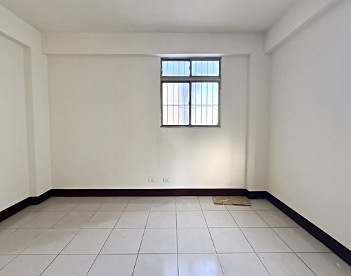 五房透天🔥門前停車⛪空屋出租無冷氣🔥可租補戶籍可營登報稅 - Image 8