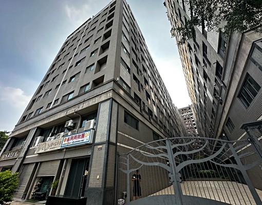 意志力‼️社宅免仲✅大兩房車位✅近夜市✅近LaLaport✅ - Image 8