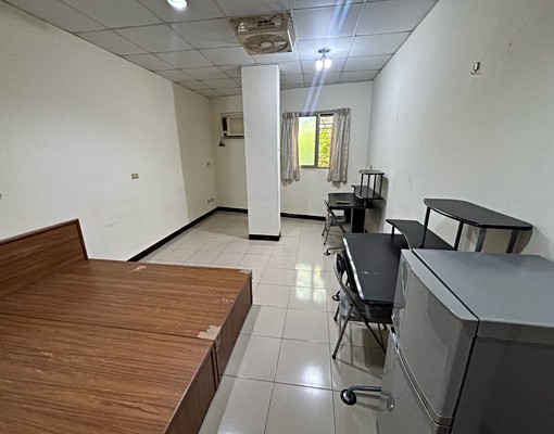 輔大有對外窗2樓大套房近建國一路中正路 - Image 2