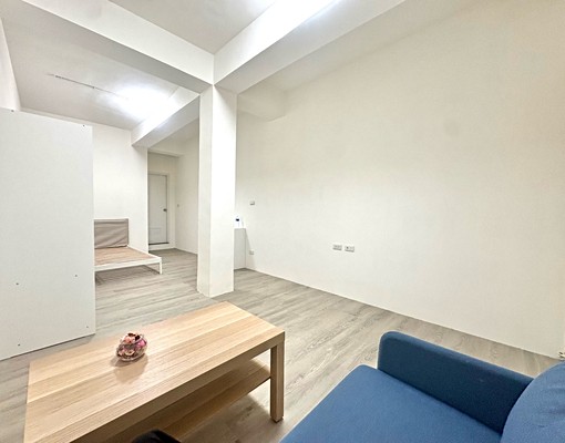 捷運板橋站步行8分鐘/全新8坪大套房/可雙租補/拎包入住 - Image 2