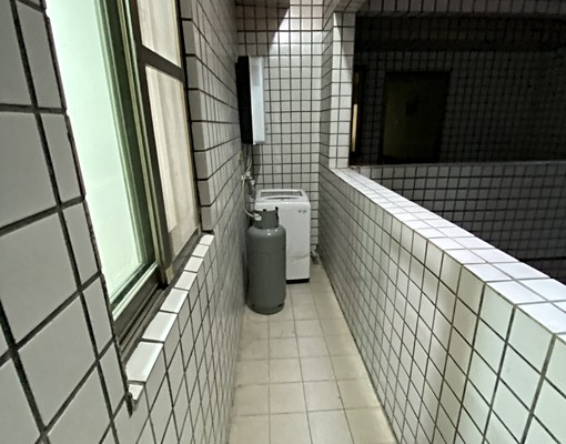 嘉義台積20分不到,陽台大套房,獨立洗衣機,全聯3分鐘 - Image 4