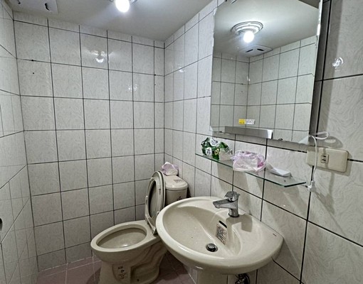 近AI園區大遠百/六家高中安興國小/5房60坪 - 591租屋網 - Image 8