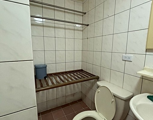 近文藻鼎中商圈/四房一廳兩衛一陽台 - Image 4