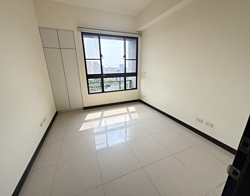 東區太子雲端景觀四房含雙平面車位誠可談 - Image 11