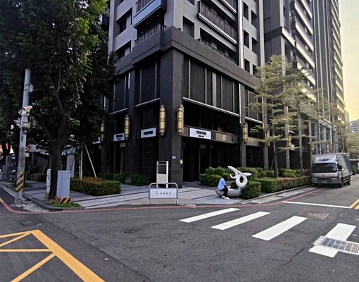 新屋~適合電商會計事務所網站設計商務型30坪開放空間 - Image 1