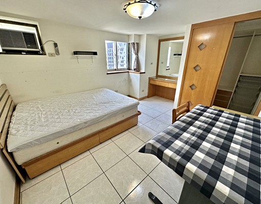 北區中清文心捷運站#水湳#四房樓中樓#可租補 - Image 3