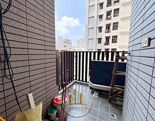 文心愛悅✨精美三房雙衛浴🔥含車位🔥系統櫃木質地板有浴缸 - Image 14