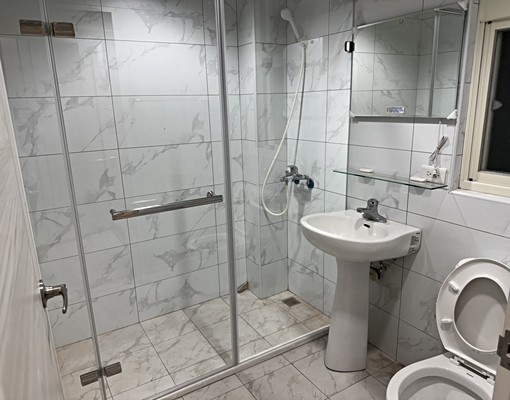 漢生東路環球百貨旁2房+大套房一層一戶 - Image 9