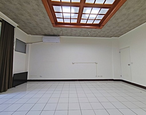 近市政府、運動中心明亮一房一廳~禁菸禁寵物 - Image 4