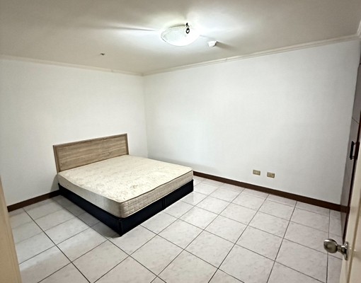 萬隆社宅八德區銀和街3房車 - Image 2