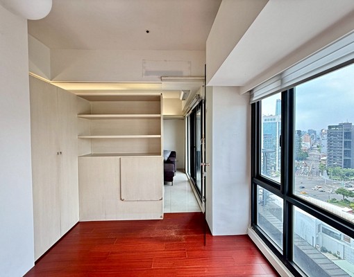 社宅專案|西區超熱鬧地段大三房🔸 - Image 4