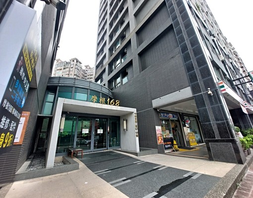 摩根168@新裝潢*高視野採光大套房*可租補 - Image 15