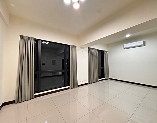 海山捷運全新華廈三房⟨⟨誠意者可議⟩⟩ - Image 3