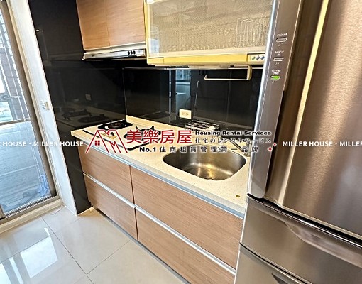 美樂*小巨蛋*採光通風佳1+1房家具全*有浴缸*24H管理 - Image 11