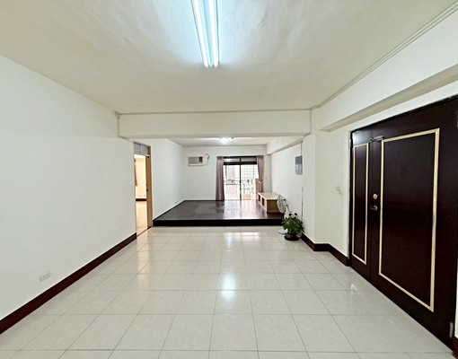 林冠辰~西區模範街勤美草悟道🍎4房2衛美屋🍎 - Image 1