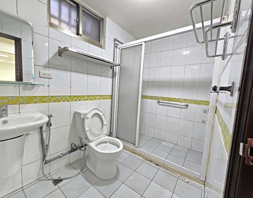 鶯歌近捷運方正公寓三樓 - Image 5