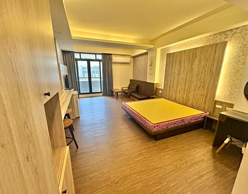 近台體超大空間套房✨陽台獨洗曬✨超質感木質地板✨飲水機✨ - Image 5