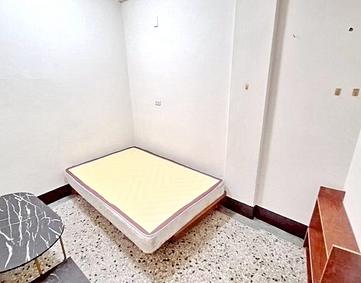 近台南火車站❤整棟透天出租❤採光5房❤歡迎賞屋 - Image 7