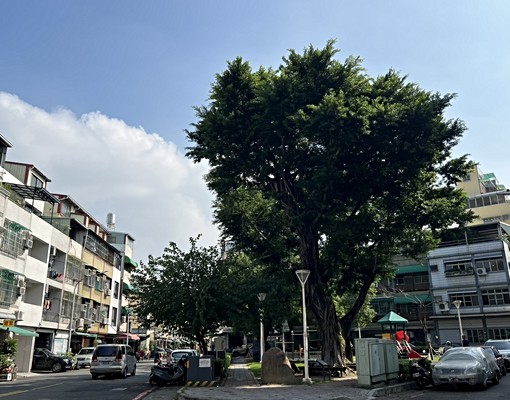 ★寧靜社區★高生活機能★採光高獨立套房★ - Image 1