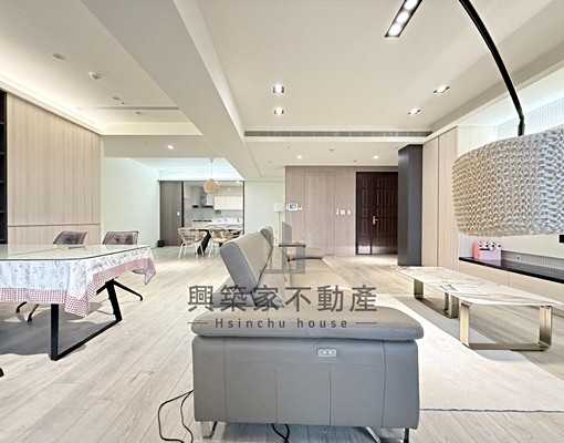 ⭐️遠百頂級視野@60坪雙主臥@雙車位⭐️ - Image 9