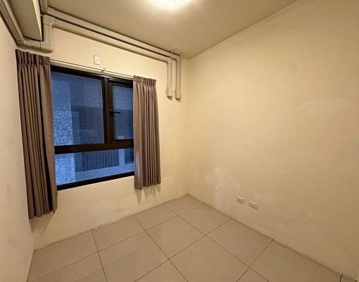 和築鯨天下~朝南三房視野~租金含管車~可租補.乖寵 - Image 3