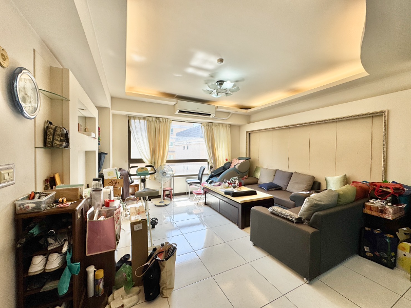 近學區❗愛琴花園❗亮廳大四房車【住商李芽芽】