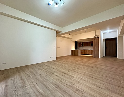 十四期陸府織森全新未住3房2平車可提供家具家電 - Image 1