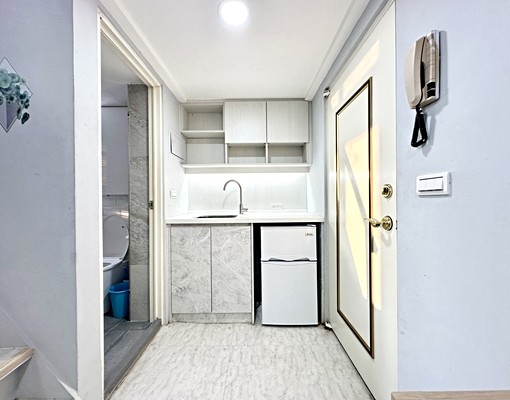 可租補樓中樓👍️中科東海鬧區全新整理👍️衛浴開窗獨洗獨曬 - Image 8