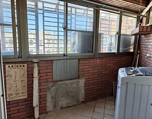 近頭份交流道,建國學苑家庭房,附停車位 - Image 12