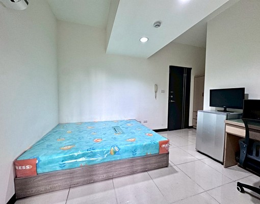 中台科大陽台美套❤️家具全❤️全天管理❤️機車位❤️ - Image 3