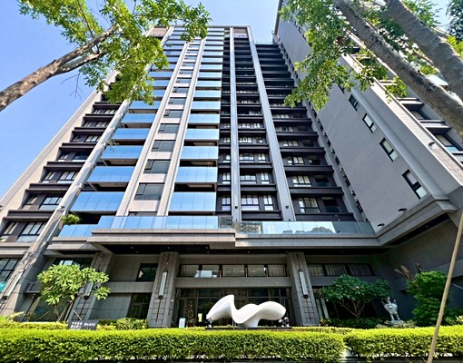 福山國中小｜左營高鐵台積電｜稀有陽台進出三房平車 - Image 1