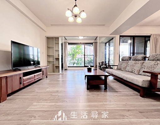 ✓近高鐵特區✓頂級龍寶建設2+1房✓百萬裝潢含平車 - Image 3