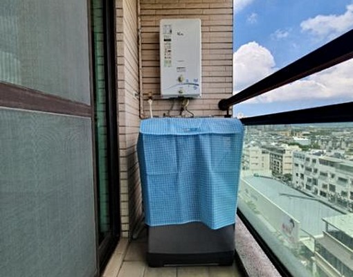 👍👍👍誠信小施🏠近文元國小詩肯柚木2房平車含管🉑租 - Image 10