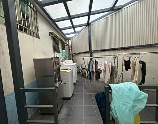 成大旁稀有電梯大套房(可以租屋補助) - Image 6