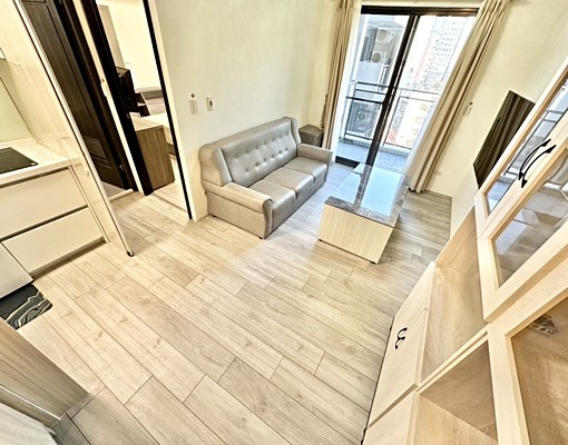 近新光遠百🌺親家河南道🌺頂規正一房一廳🌺機下車位🌺 - Image 2