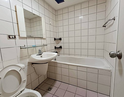 ❤嶺東商圈~臨路樓店~可營登❤ - Image 8