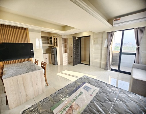 近工業區/龍安商圈~高檔裝潢~可租補報稅~垃圾集中 - Image 1