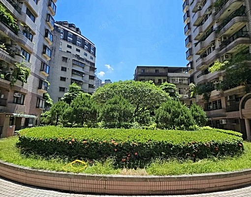 汐止國泰翡翠花園高樓層大坪數、交通方便、生活機能佳 - Image 1