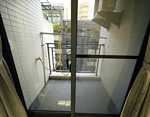 🏠南區近忠孝夜市🔥電梯套房🔥陽台獨洗曬🔥可租補 - Image 8