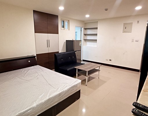 ⭐稀有電梯獨立門牌套房⭐台水台電/採光獨洗/代收垃圾/光復橋 - Image 4