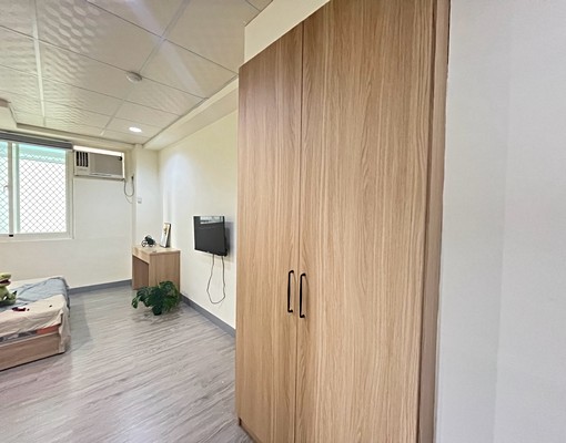 獨立套房免追垃圾車近7-11美麗島前金捷運愛河六合夜市全聯
 - Image 3