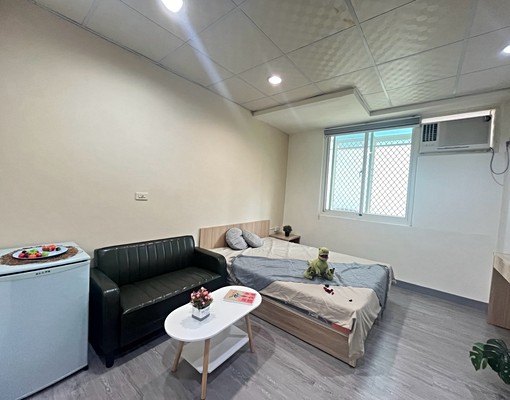 獨立套房免追垃圾車近7-11美麗島前金捷運愛河六合夜市全聯
 - Image 8