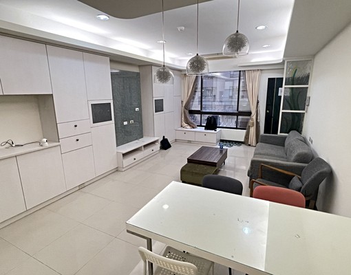 o喜來登商圈優質四房o - Image 1