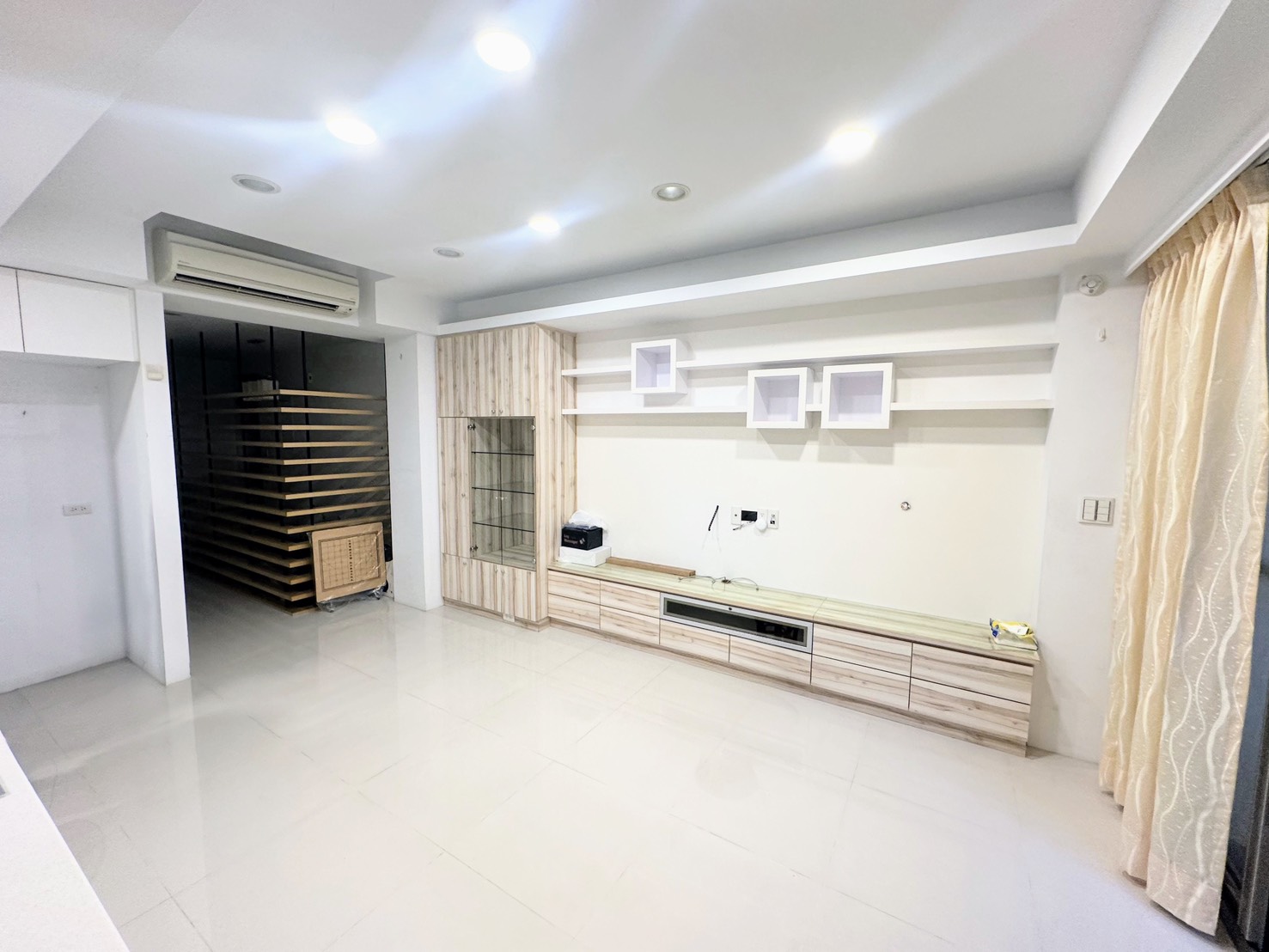 😁阿瑋推薦明德奎山學校旁一樓就看這間