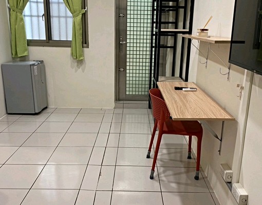 靠窗套房變頻空調林森路與四維路附近 - Image 1