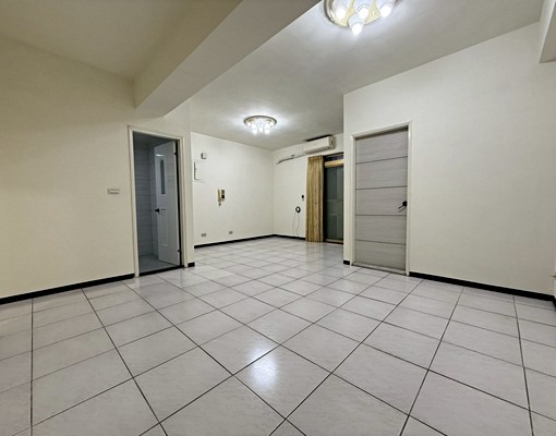 永安市場🌟免爬梯/乾濕分離/對外窗/可開伙/天然瓦斯 - Image 2