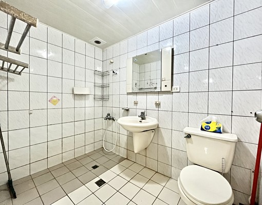 租補入籍空屋🍁三房兩衛🍁間間採光🍁汽車可租 - Image 8