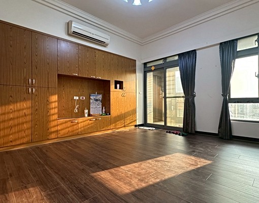 (可戶籍可租補)👑長榮路機能超猛商圈2+1房👑-小邱 - Image 2