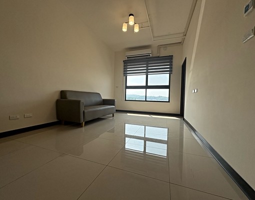 中山富域-附車位 - Image 1