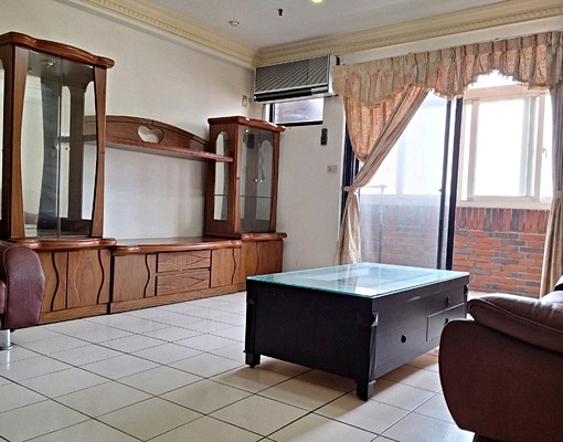 文心經典溫馨四房可租補近捷運仲介勿擾 - Image 2